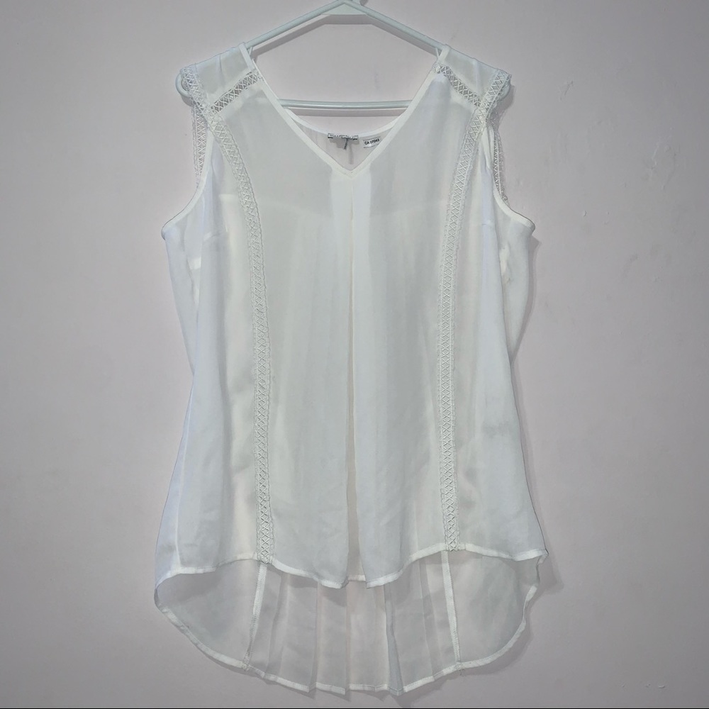 🧡3/$30 Sioni White Sleeveless Sheet Top in Large